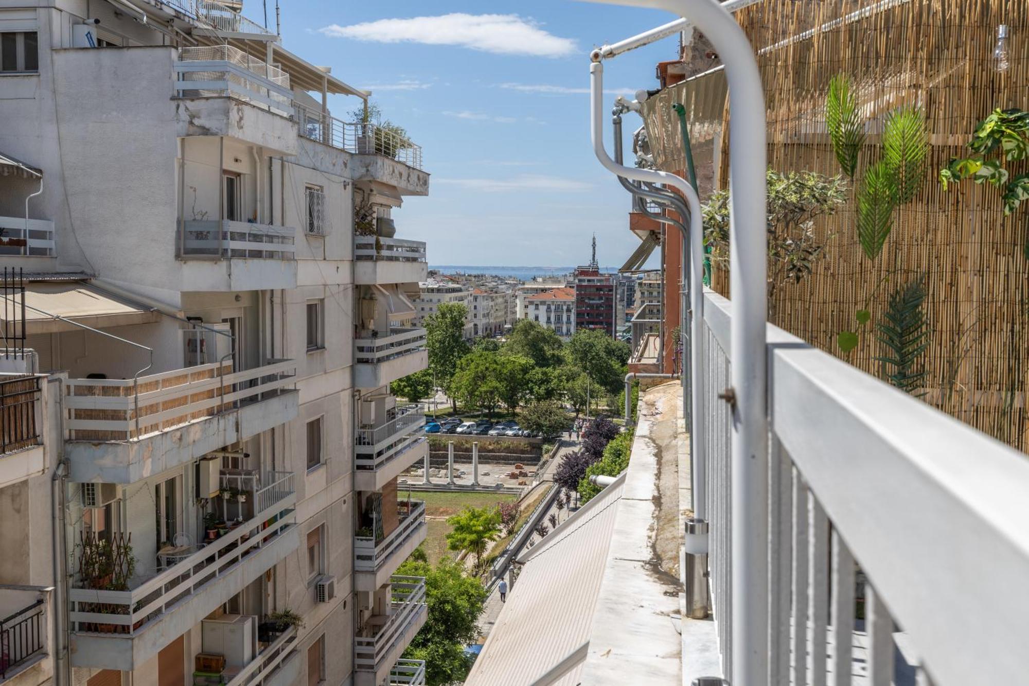 Elysian Bliss By Infox Suites Thessaloniki Exterior photo